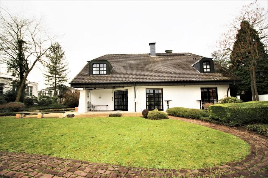 Immobilienangebot - Duisburg / Rahm - Alle - Rahm: Repräsentatives Einfamilien-Architektenhaus mit einzigartiger Fernsicht und Einliegerwohnung!