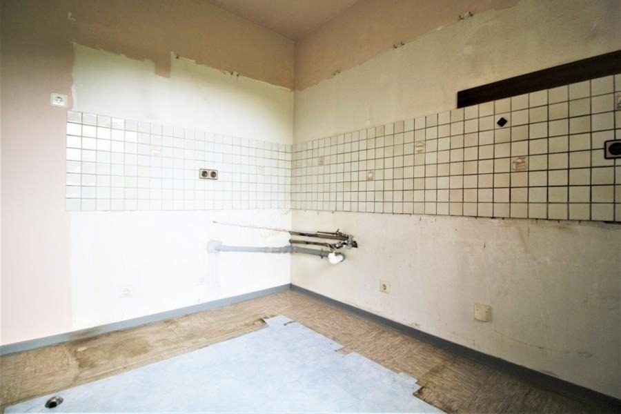 Immobilienangebot - Düsseldorf / Hubbelrath - Alle - Knittkuhl: gut geschnittene 3 Zimmer mit Balkon und TG-Stellplatz!