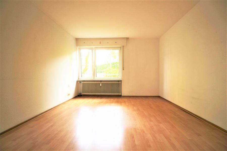 Immobilienangebot - Düsseldorf / Hubbelrath - Alle - Knittkuhl: gut geschnittene 3 Zimmer mit Balkon und TG-Stellplatz!