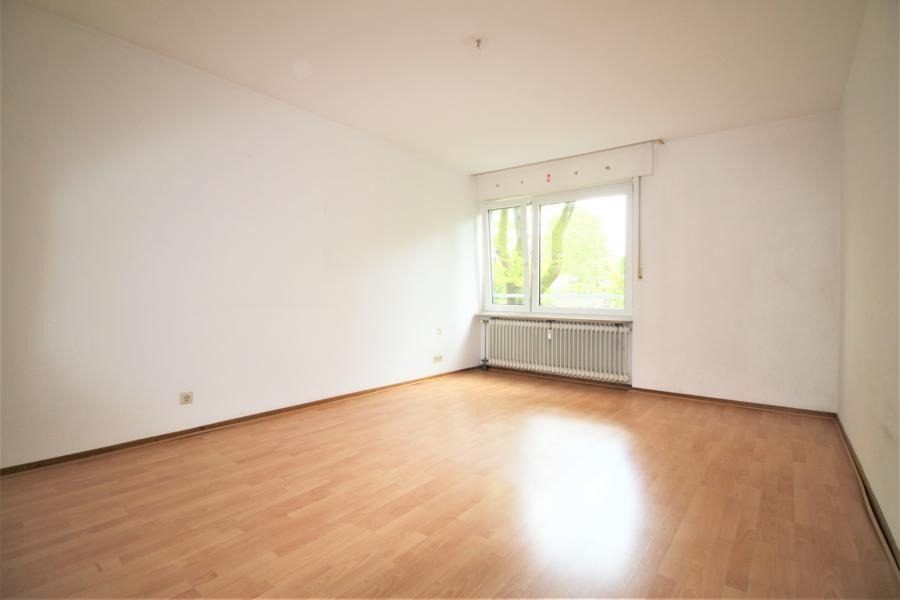 Immobilienangebot - Düsseldorf / Hubbelrath - Alle - Knittkuhl: gut geschnittene 3 Zimmer mit Balkon und TG-Stellplatz!