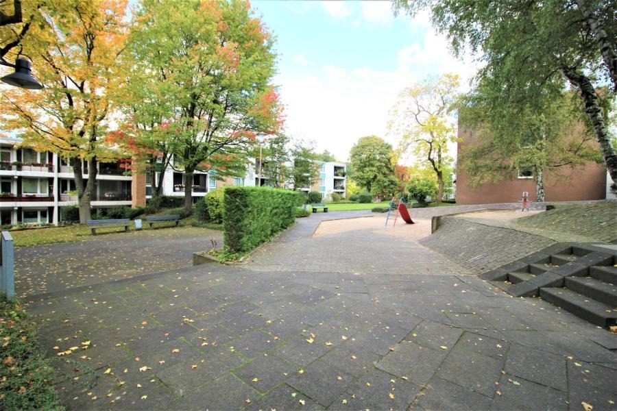 Immobilienangebot - Düsseldorf / Hubbelrath - Alle - Knittkuhl: gut geschnittene 3 Zimmer mit Balkon und TG-Stellplatz!