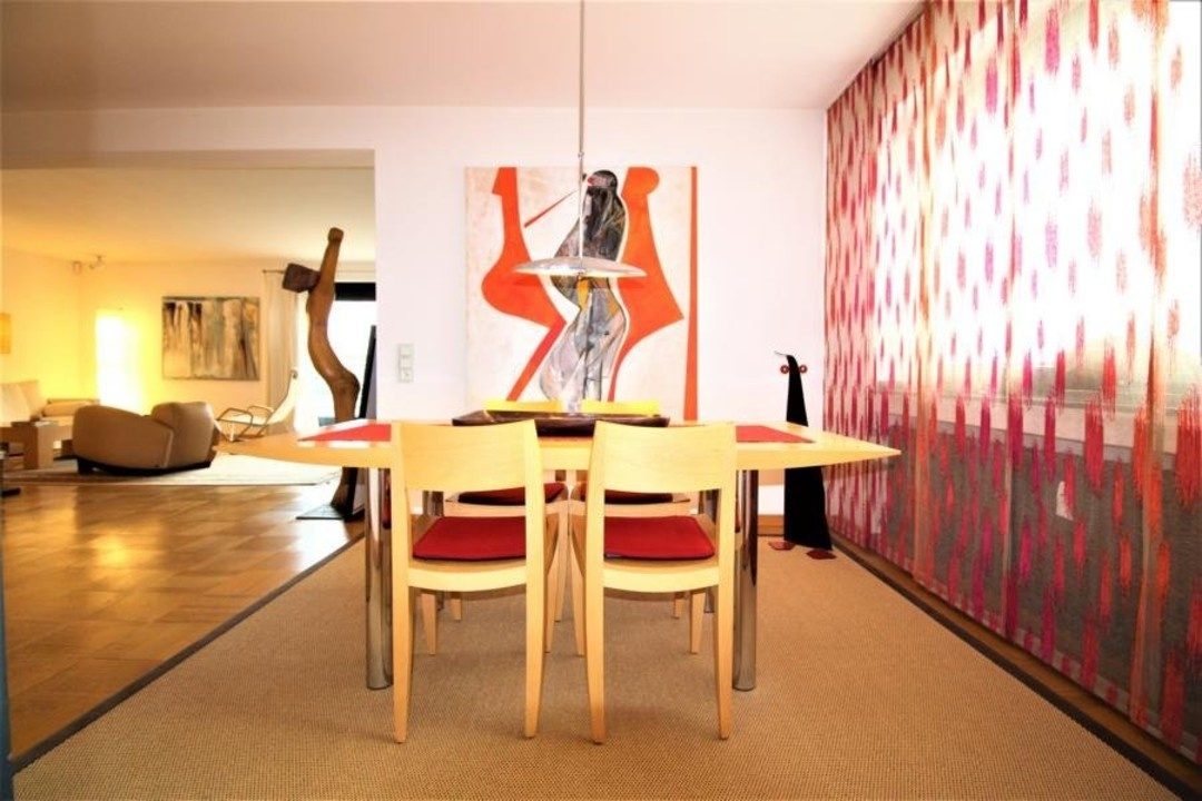 Immobilienangebot - Düsseldorf - Alle - Urdenbach: Attraktive 5 Zimmer mit Terrasse und Garage