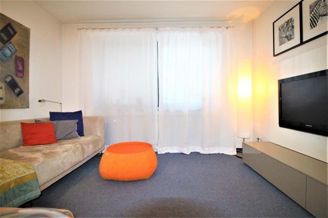 Immobilienangebot - Düsseldorf - Alle - Urdenbach: Attraktive 5 Zimmer mit Terrasse und Garage