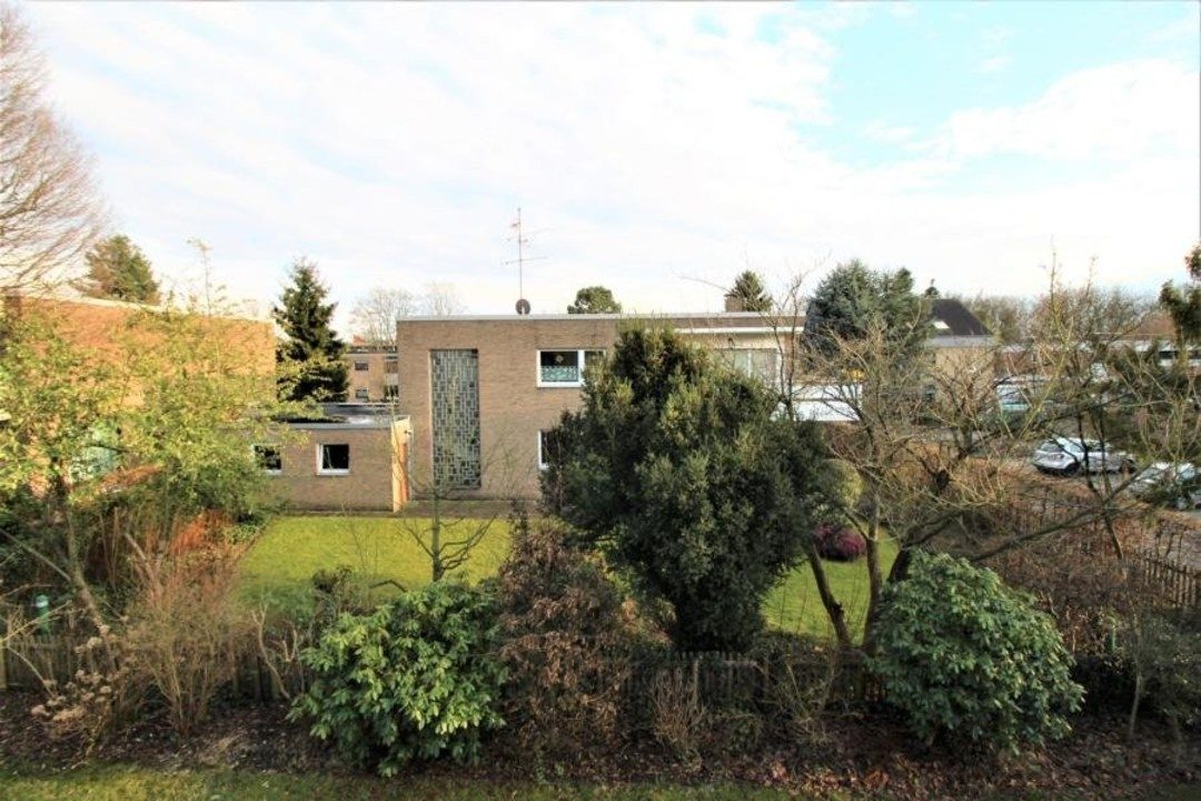 Immobilienangebot - Düsseldorf - Alle - Urdenbach: Attraktive 5 Zimmer mit Terrasse und Garage