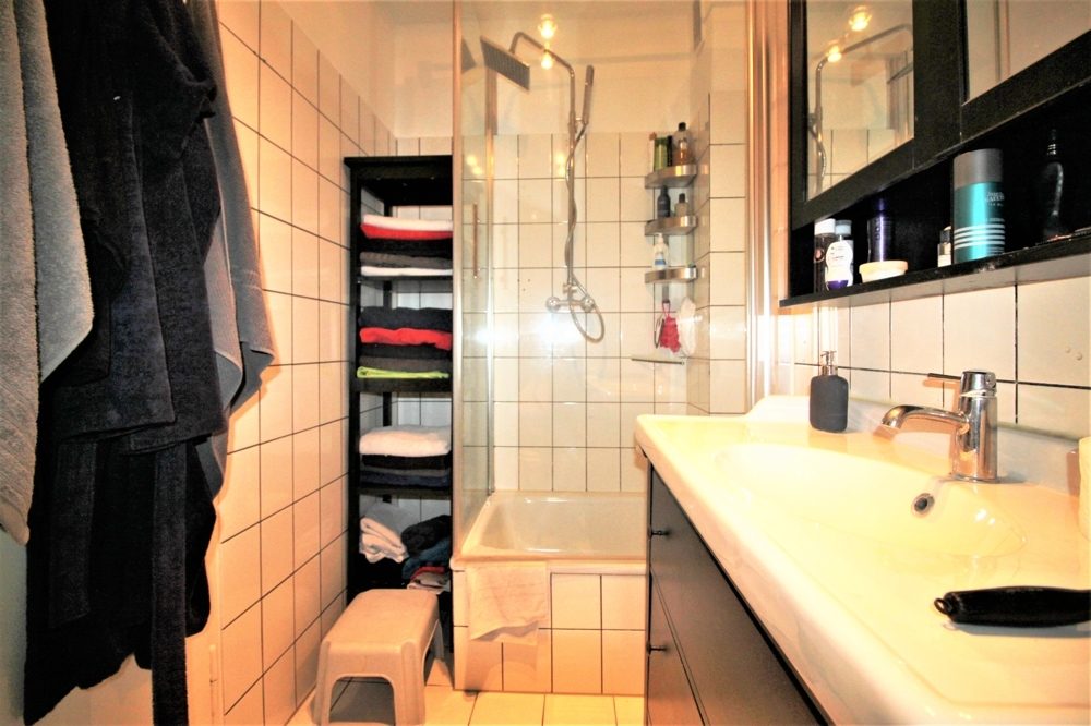 Immobilienangebot - Düsseldorf - Alle - Flingern: gut geschnittene 2-Zimmerwohnung im 1.OG mit Balkon in zentraler Lage
