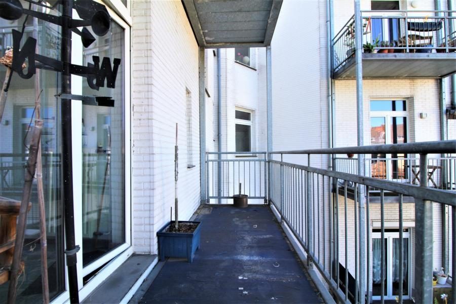 Immobilienangebot - Düsseldorf - Alle - Oberbilk: Sanierungsbedürftige 2-Zimmerwohnung mit Balkon in zentraler Lage