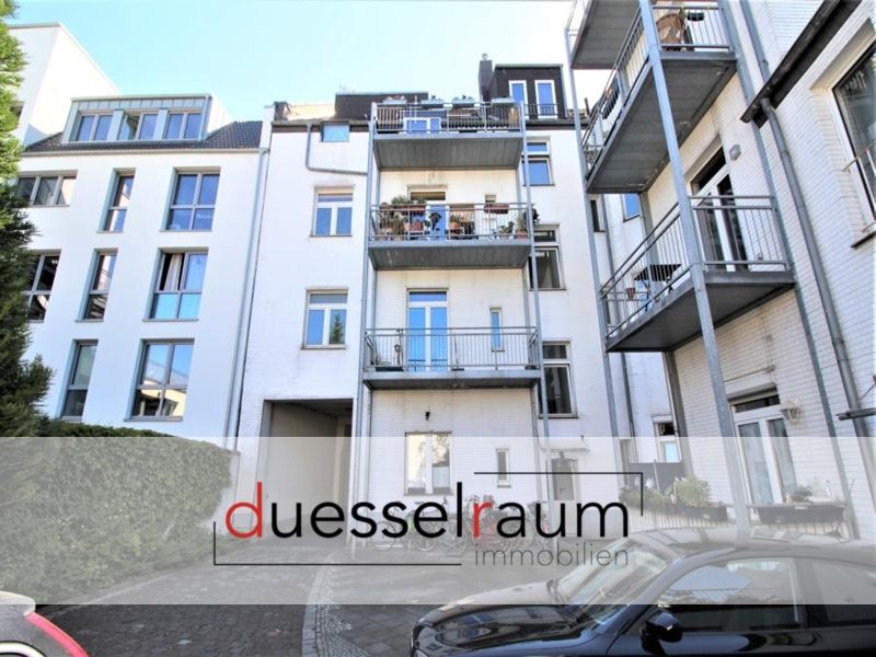 Immobilienangebot - Düsseldorf - Alle - Oberbilk: Sanierungsbedürftige 2-Zimmerwohnung mit Balkon in zentraler Lage