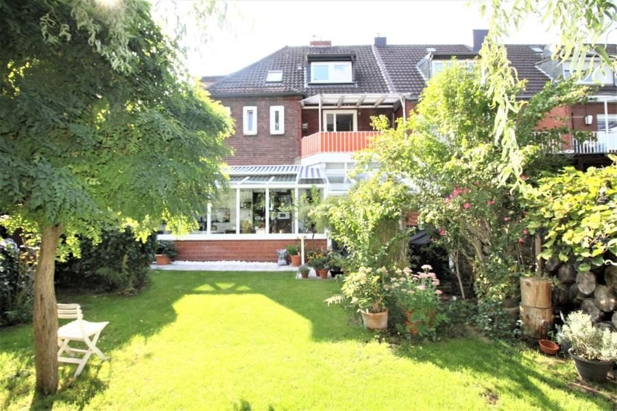 Immobilienangebot - Düsseldorf - Alle - Derendorf: Reihenendhaus als 1- bis 3-Familienhaus in attraktiver Lage mit Garten und Garage!