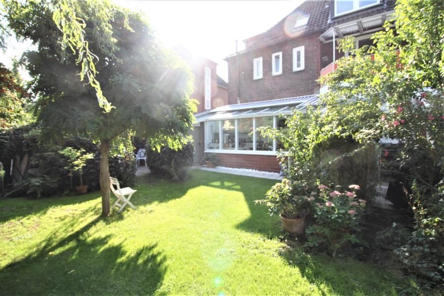 Immobilienangebot - Düsseldorf - Alle - Derendorf: Reihenendhaus als 1- bis 3-Familienhaus in attraktiver Lage mit Garten und Garage!