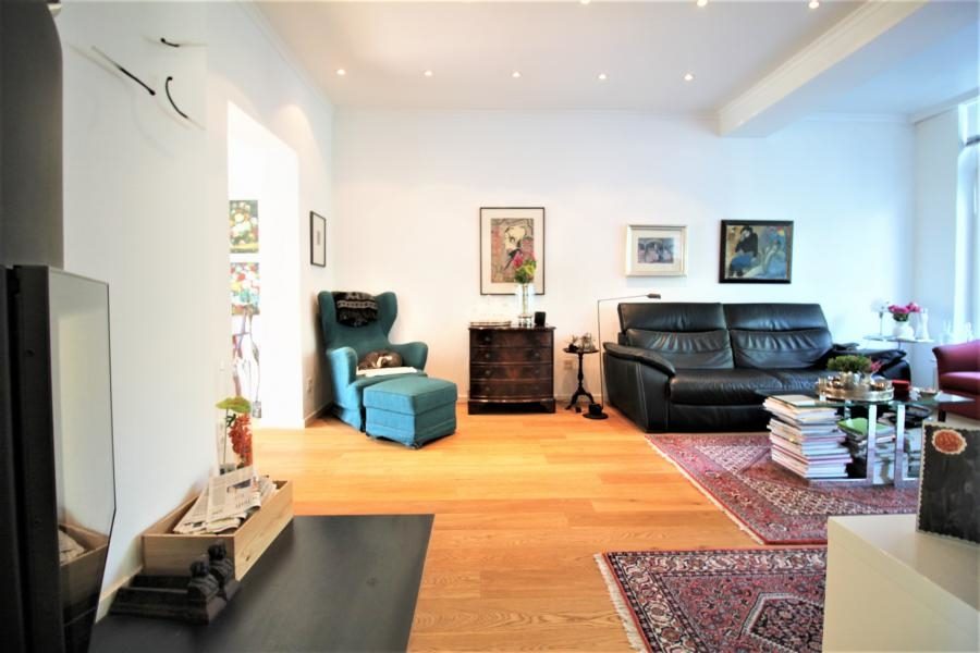 Immobilienangebot - Düsseldorf - Alle - Derendorf: Reihenendhaus als 1- bis 3-Familienhaus in attraktiver Lage mit Garten und Garage!