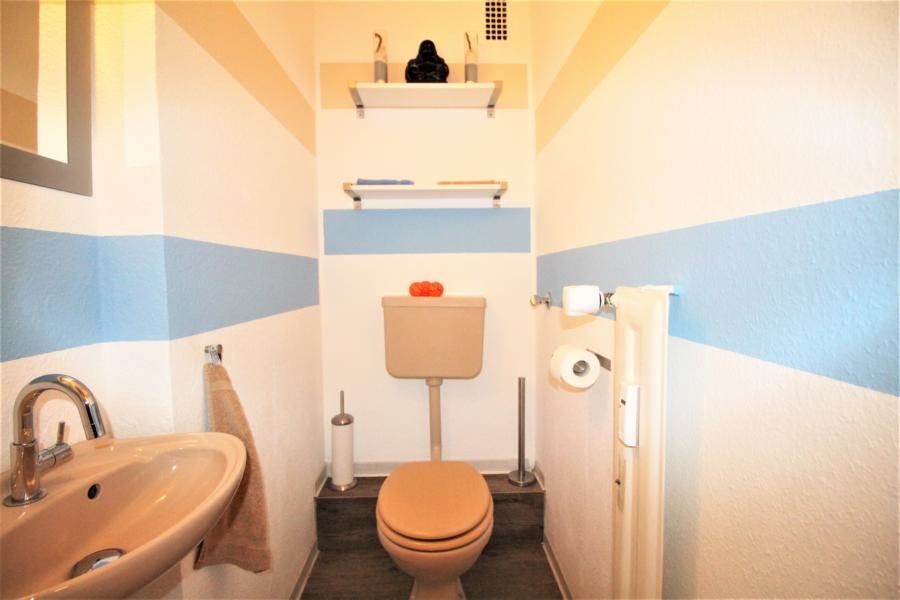 Immobilienangebot - Mönchengladbach - Alle - Attraktive Kapitalanlage: 4 Familienhaus mit großem Garten und 2 Garagen in Rheydt!