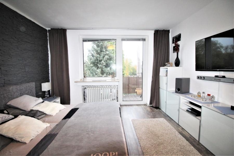 Immobilienangebot - Mönchengladbach - Alle - Attraktive Kapitalanlage: 4 Familienhaus mit großem Garten und 2 Garagen in Rheydt!