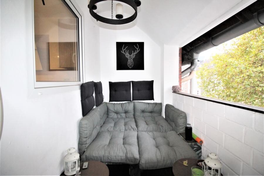 Immobilienangebot - Mönchengladbach - Alle - Attraktive Kapitalanlage: 4 Familienhaus mit großem Garten und 2 Garagen in Rheydt!
