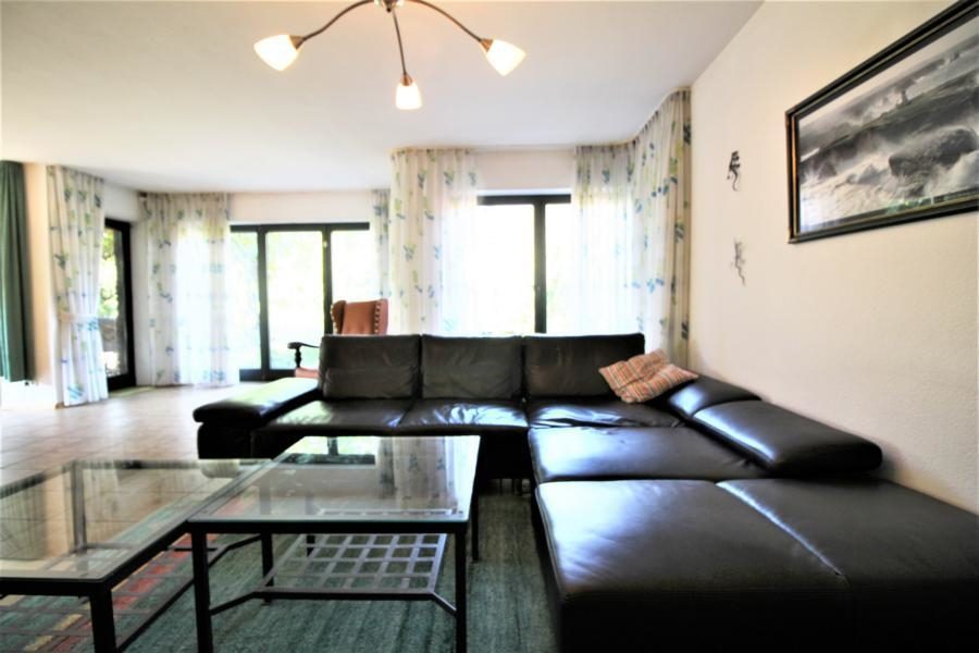 Immobilienangebot - Düsseldorf - Alle - Hellerhof-Ost: Freistehendes und verklinkertes Einfamilienhaus mit großem Garten