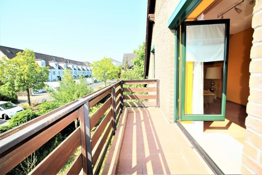 Immobilienangebot - Düsseldorf - Alle - Hellerhof-Ost: Freistehendes und verklinkertes Einfamilienhaus mit großem Garten