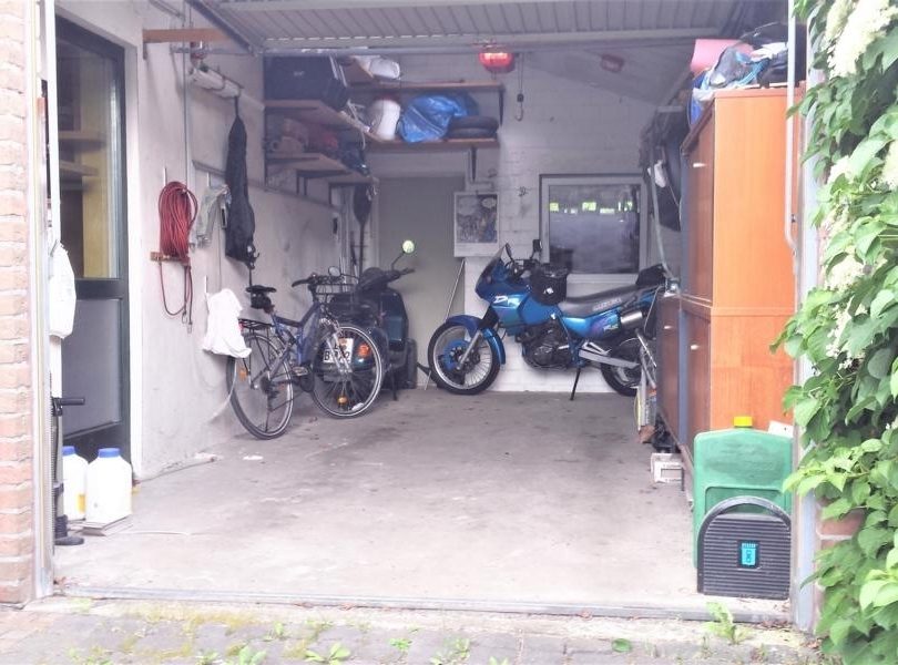 Immobilienangebot - Düsseldorf - Alle - Hellerhof-Ost: Freistehendes und verklinkertes Einfamilienhaus mit großem Garten