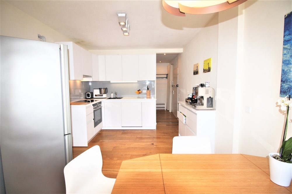 Immobilienangebot - Düsseldorf - Alle - Friedrichstadt: schöne 3,5 - Zimmer- Altbau Maisonettewohnung mit Dachterrasse in zentraler Lage