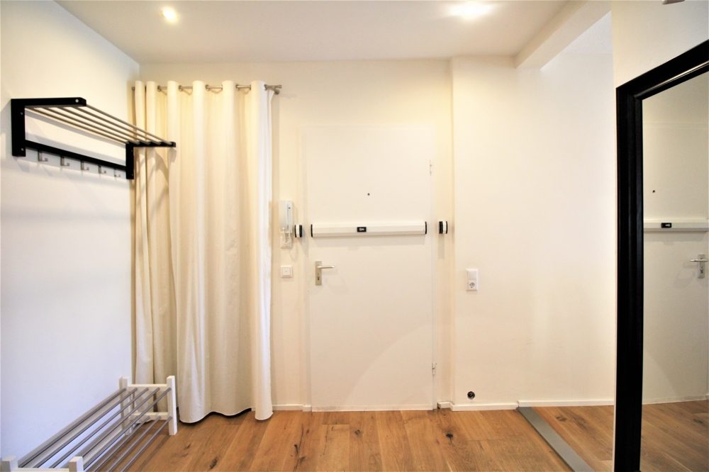 Immobilienangebot - Düsseldorf - Alle - Friedrichstadt: schöne 3,5 - Zimmer- Altbau Maisonettewohnung mit Dachterrasse in zentraler Lage