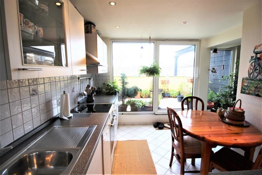 Immobilienangebot - Düsseldorf / Pempelfort - Alle - Pempelfort: attraktive 3-Zimmer-Maisonettewohnung im Dachgeschoss mit Terrasse in sehr guter Lage