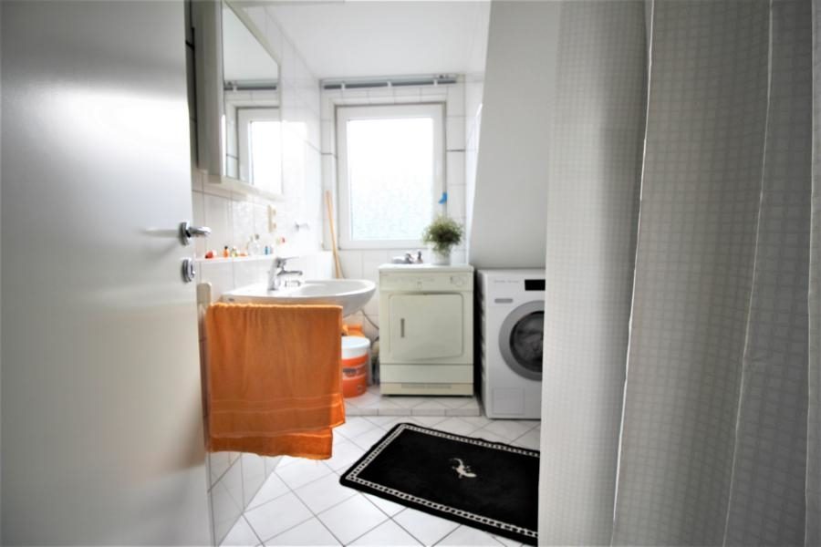 Immobilienangebot - Düsseldorf / Pempelfort - Alle - Pempelfort: attraktive 3-Zimmer-Maisonettewohnung im Dachgeschoss mit Terrasse in sehr guter Lage