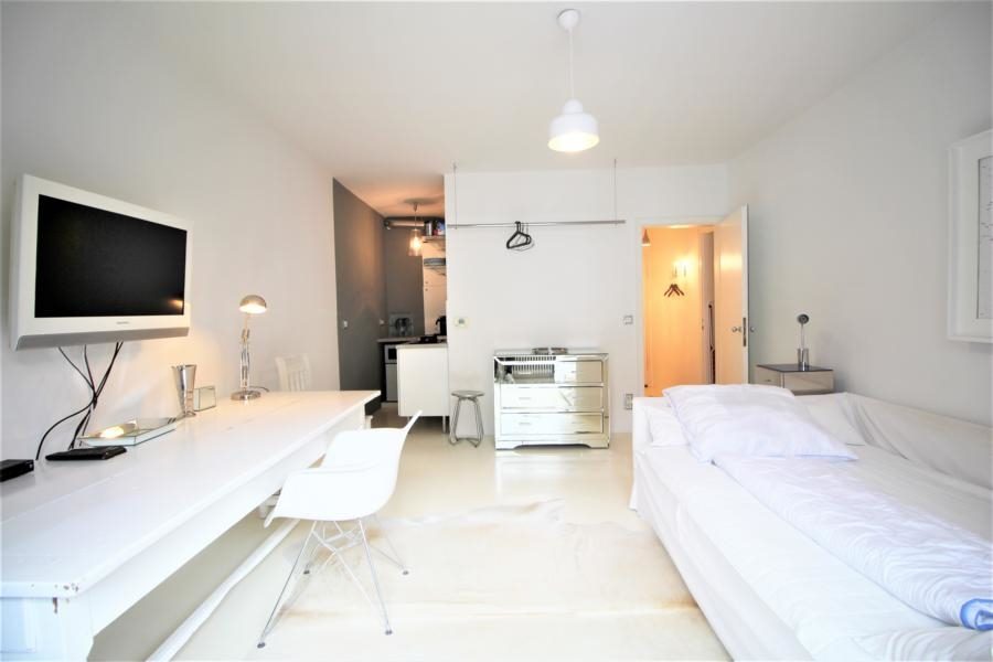 Immobilienangebot - Düsseldorf - Alle - Lindenstr. 68: komplett möbliertes Apartment in sehr gefragter Lage
