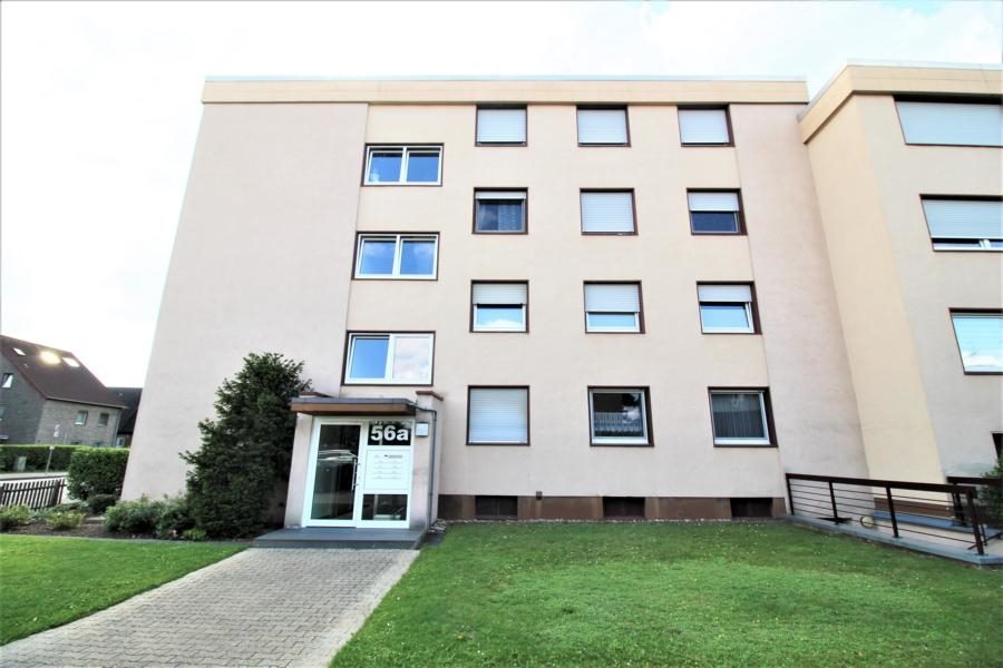 Immobilienangebot - Kaarst - Alle - Attraktiv als Anlage/ für Eigennutzer: Renovierungsbedürftige 3 Zimmer mit Balkon und Garage