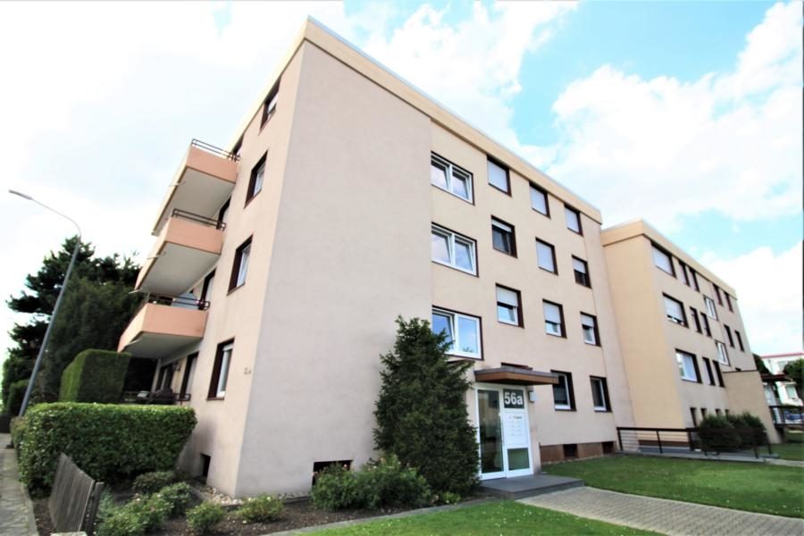 Immobilienangebot - Kaarst - Alle - Attraktiv als Anlage/ für Eigennutzer: Renovierungsbedürftige 3 Zimmer mit Balkon und Garage
