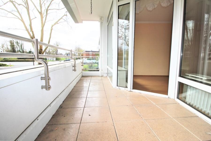 Immobilienangebot - Düsseldorf / Stockum - Alle - Stockum: helle 3 Zimmerwohnung mit großem Sonnenbalkon