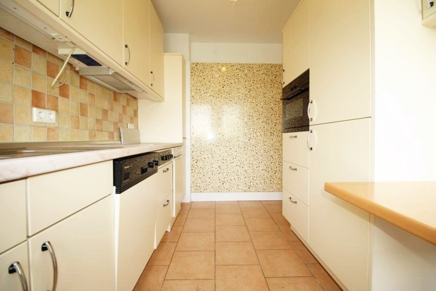 Immobilienangebot - Düsseldorf / Stockum - Alle - Stockum: helle 3 Zimmerwohnung mit großem Sonnenbalkon