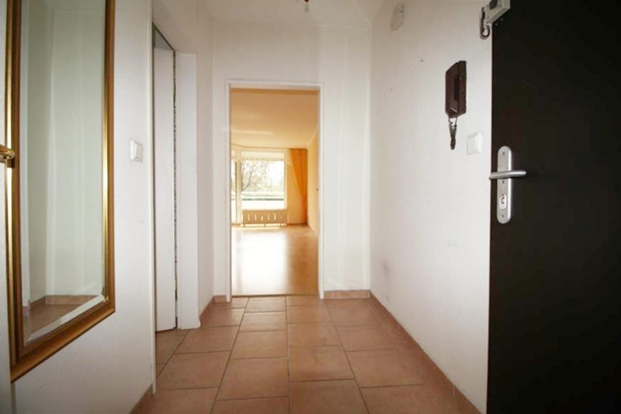 Immobilienangebot - Düsseldorf / Stockum - Alle - Stockum: helle 3 Zimmerwohnung mit großem Sonnenbalkon