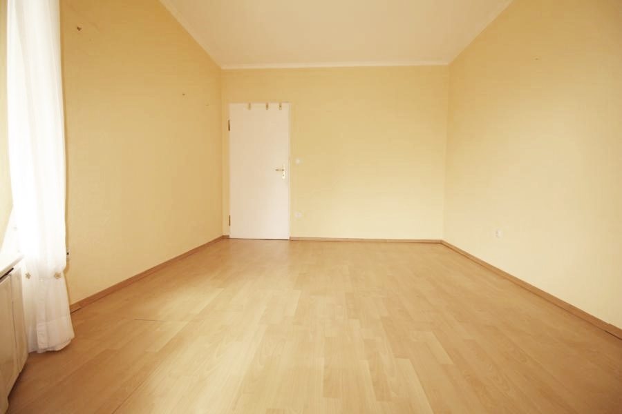 Immobilienangebot - Düsseldorf / Stockum - Alle - Stockum: helle 3 Zimmerwohnung mit großem Sonnenbalkon