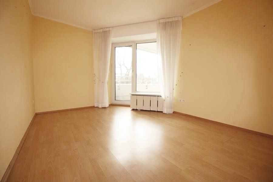 Immobilienangebot - Düsseldorf / Stockum - Alle - Stockum: helle 3 Zimmerwohnung mit großem Sonnenbalkon