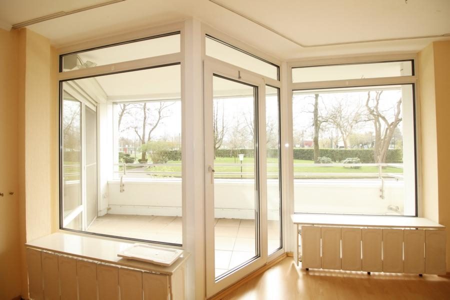 Immobilienangebot - Düsseldorf / Stockum - Alle - Stockum: helle 3 Zimmerwohnung mit großem Sonnenbalkon