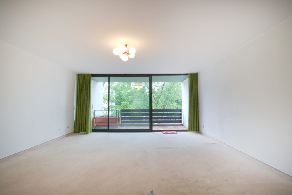 Immobilienangebot - Erkrath - Alle - leerstehende und helle 1-Zimmer mit Balkon, Schwimmbad und Sauna in Erkrath-Unterfeldhaus