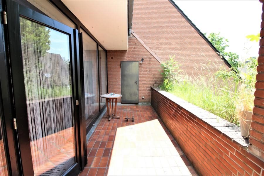 Immobilienangebot - Kaarst - Alle - Kapitalanlage Kaarst: großzügige 5 Zimmer-Maisonettewohnung mit Süd- Loggia und Stellplatz