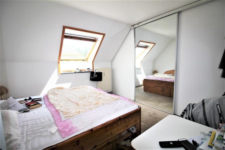 Immobilienangebot - Kaarst - Alle - Kapitalanlage Kaarst: großzügige 5 Zimmer-Maisonettewohnung mit Süd- Loggia und Stellplatz