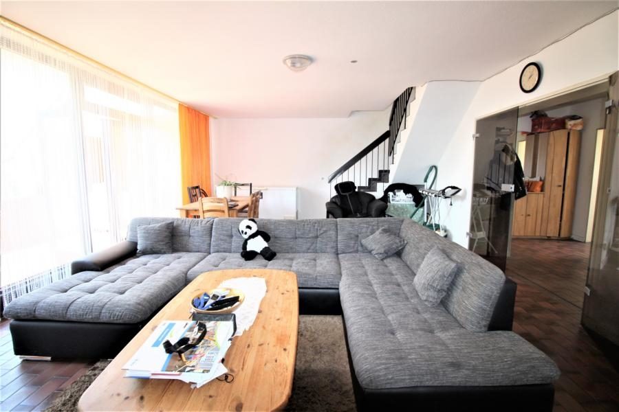 Immobilienangebot - Kaarst - Alle - Kapitalanlage Kaarst: großzügige 5 Zimmer-Maisonettewohnung mit Süd- Loggia und Stellplatz