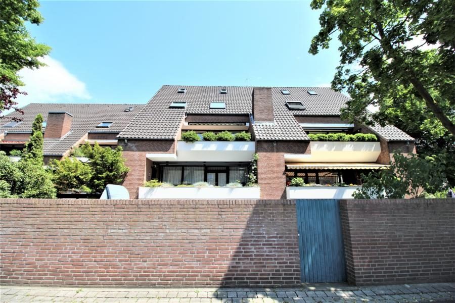 Immobilienangebot - Kaarst - Alle - Kapitalanlage Kaarst: großzügige 5 Zimmer-Maisonettewohnung mit Süd- Loggia und Stellplatz