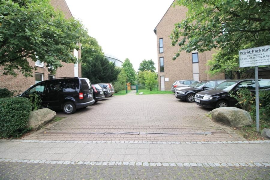 Immobilienangebot - Düsseldorf - Alle - Wersten: attraktive 1.5 Zimmer mit TG-Stellplatz und Einbauküche