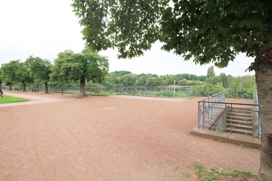 Immobilienangebot - Düsseldorf - Alle - Wersten: attraktive 1.5 Zimmer mit TG-Stellplatz und Einbauküche
