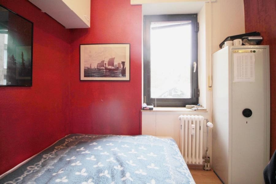 Immobilienangebot - Düsseldorf - Alle - Wersten: attraktive 1.5 Zimmer mit TG-Stellplatz und Einbauküche