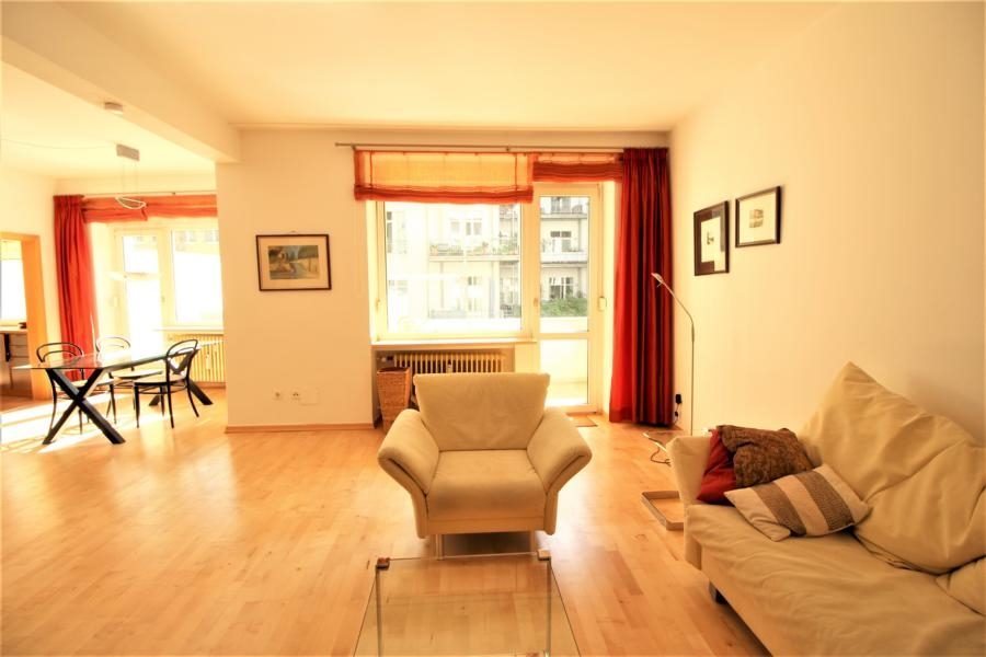 Immobilienangebot - Düsseldorf - Alle - Pempelfort: gut geschnittene 2 bzw. 3 Zimmer ETW mit riesiger Dachterrasse und Balkon