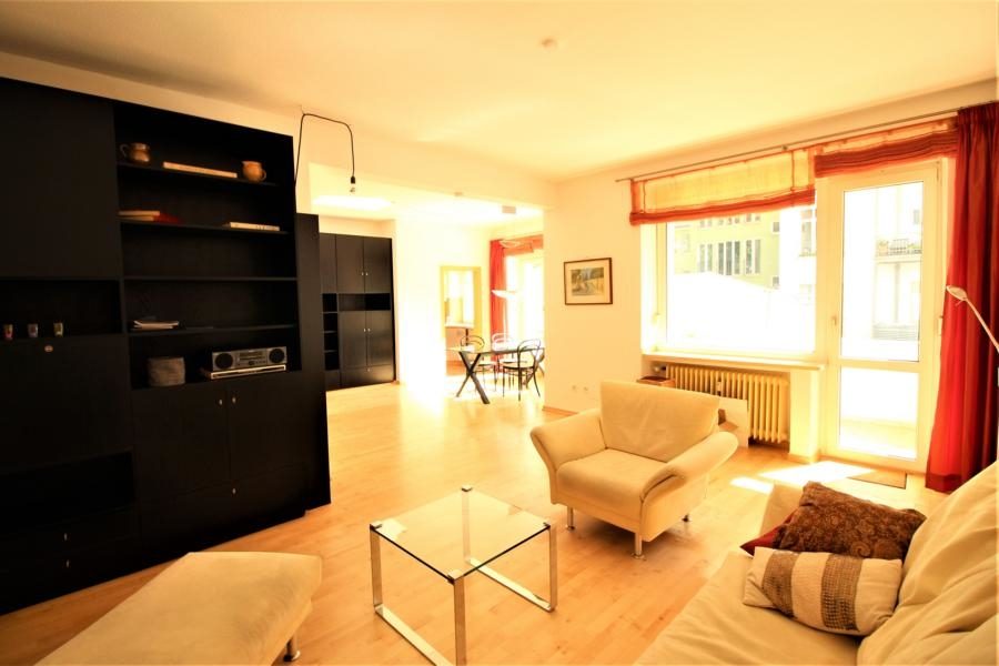 Immobilienangebot - Düsseldorf - Alle - Pempelfort: gut geschnittene 2 bzw. 3 Zimmer ETW mit riesiger Dachterrasse und Balkon