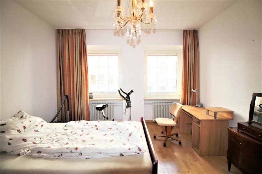 Immobilienangebot - Düsseldorf - Alle - Pempelfort: gut geschnittene 2 bzw. 3 Zimmer ETW mit riesiger Dachterrasse und Balkon