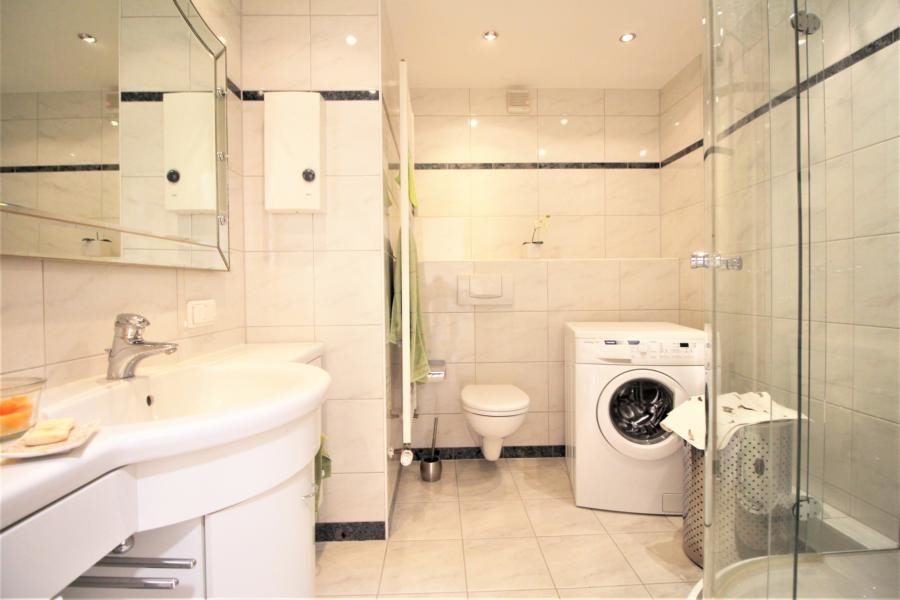 Immobilienangebot - Düsseldorf - Alle - Pempelfort: gut geschnittene 2 bzw. 3 Zimmer ETW mit riesiger Dachterrasse und Balkon