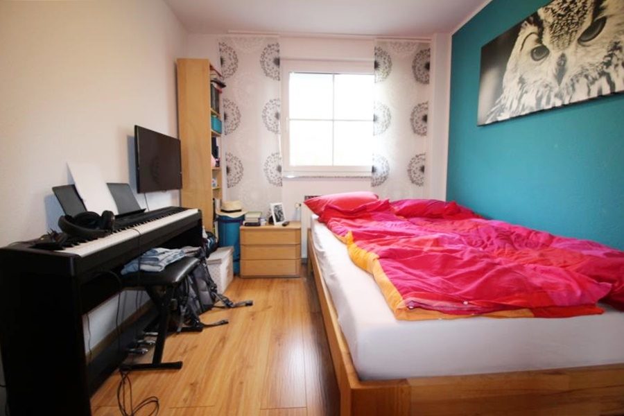 Immobilienangebot - Düsseldorf - Alle - Hassels: gut geschnittene 2 Zimmerwohnung mit Balkon und TG-Stellplatz