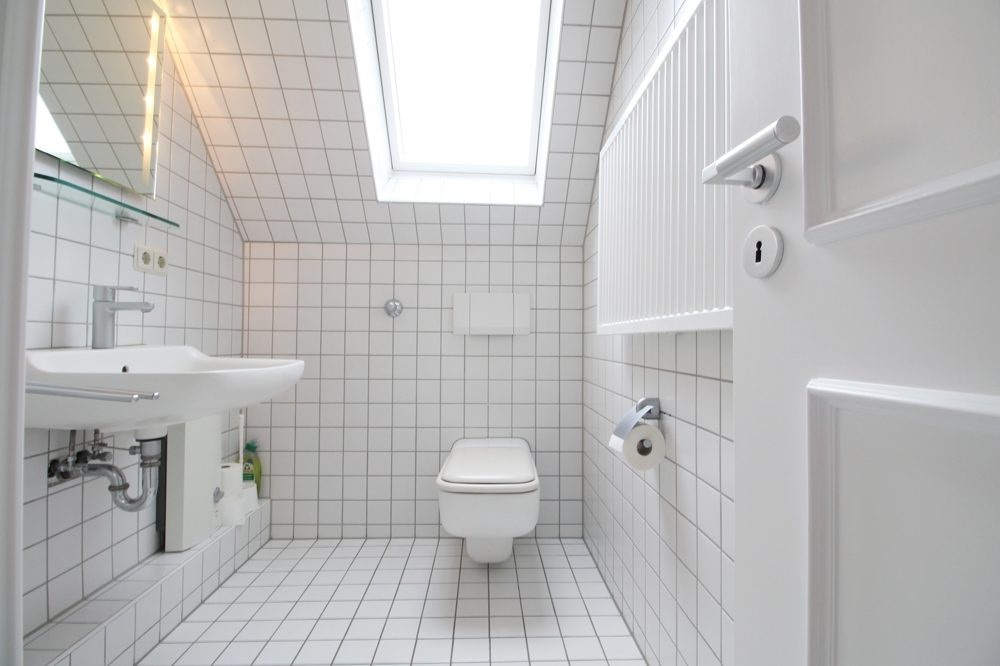 Immobilienangebot - Düsseldorf - Alle - Erstbezug nach Renovierung: helle & gut geschnittene 3,5 Raum Maisonette Wohnung mit Top Ausstattung