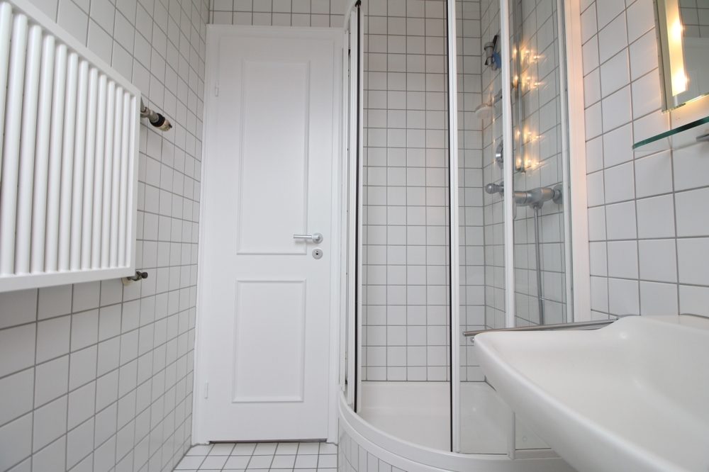Immobilienangebot - Düsseldorf - Alle - Erstbezug nach Renovierung: helle & gut geschnittene 3,5 Raum Maisonette Wohnung mit Top Ausstattung