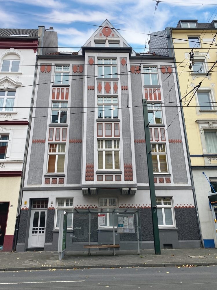 Immobilienangebot - Düsseldorf - Alle - Erstbezug nach Renovierung: helle & gut geschnittene 3,5 Raum Maisonette Wohnung mit Top Ausstattung