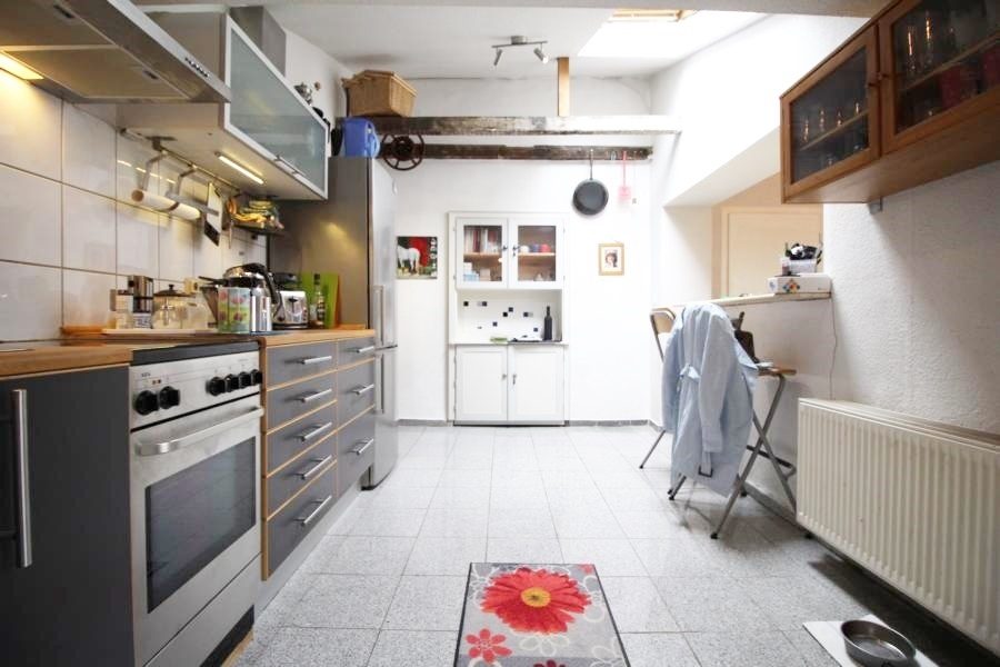 Immobilienangebot - Duisburg / Hochheide - Alle - Modernisiertes Einfamilienhaus mit Wintergarten und großer Doppelgarage